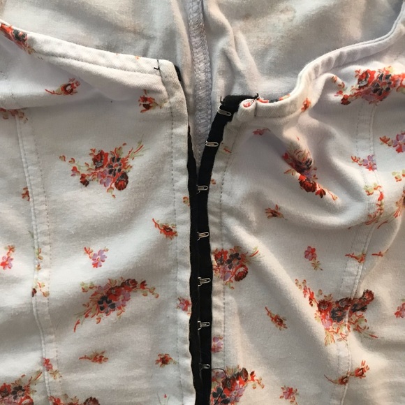 Kimchi Blue Crop Top - Picture 4 of 5